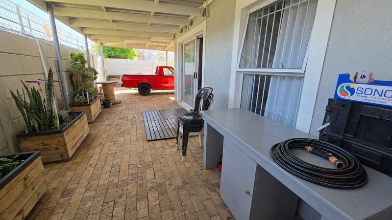 3 Bedroom Property for Sale in Somerset Ridge Western Cape